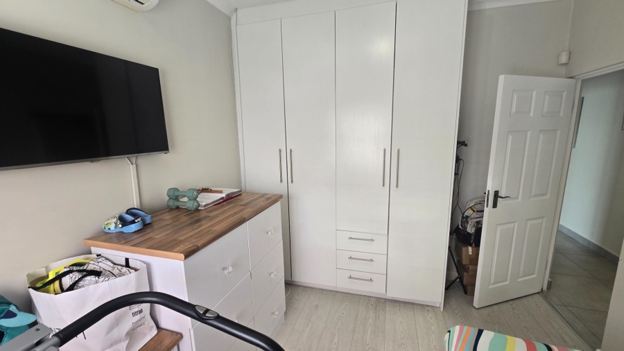 5 Bedroom Property for Sale in Sunningdale Western Cape